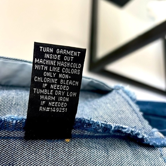 BACCINI- New Women’s Long Sleeve , Button Cuff Jean Jacket, Size M - Picture 14 of 14